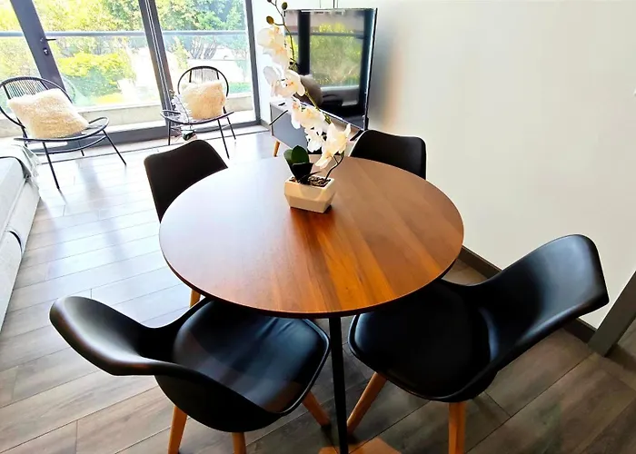 Stylish Polanco Pool, Gym, Terrace & King Bed Apartment