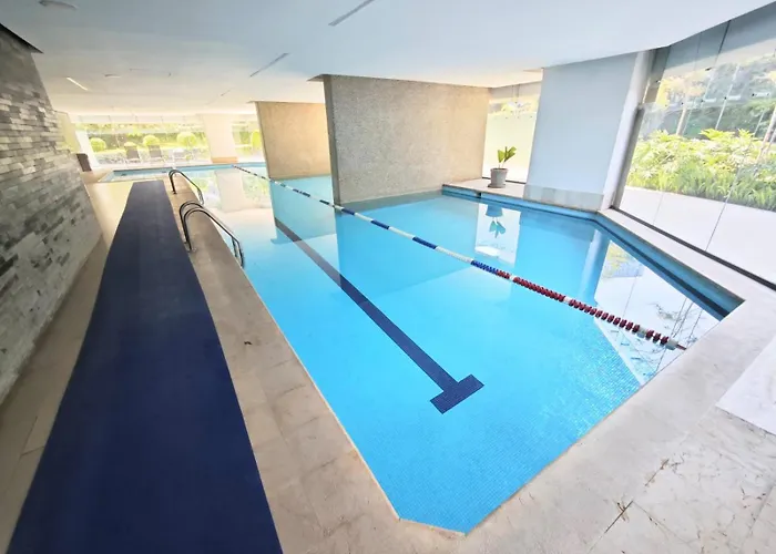 Stylish Polanco Pool, Gym, Terrace & King Bed