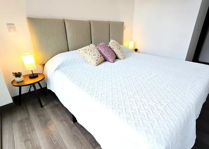Stylish Polanco Pool, Gym, Terrace & King Bed Apartment *